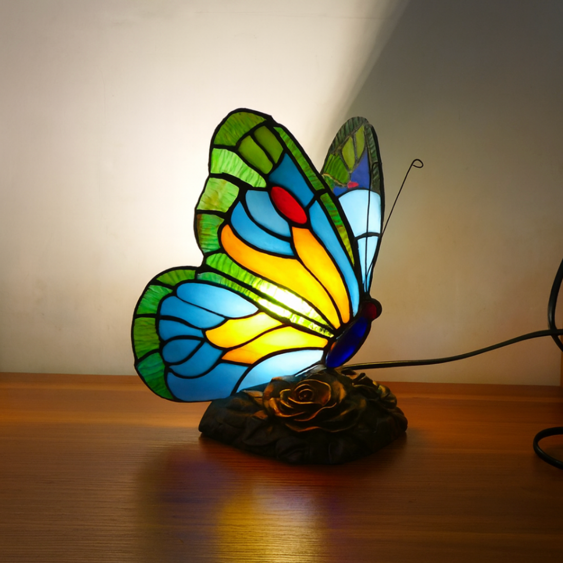 Blaue Schmetterlingsleuchte mit skulpturalem Design