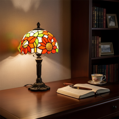 LED-Tischleuchte aus ziseliertem Glas